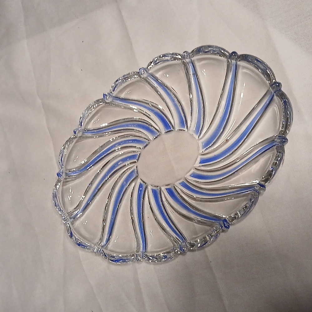 Mikasa Peppermint Cobalt Swirl Sweet Dish Oval Scalloped Rim With Tags 9.5”